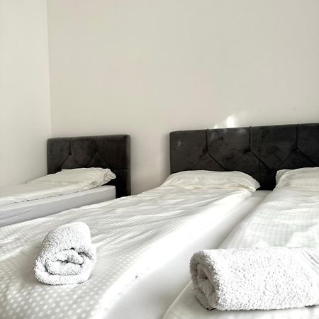 L&L Rooms Maribor Exterior photo